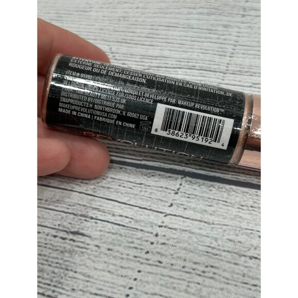 New Makeup Revolution Bronze Gold Coverage Full Liquid‎ Highlighter 0.61 fl oz - Picture 6 of 7